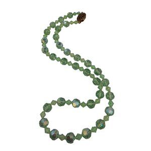 UV Reactive Vintage Green Crystal Necklace (A4637)